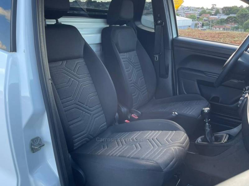 FIAT - STRADA - 2020/2021 - Branca - R$ 76.990,00