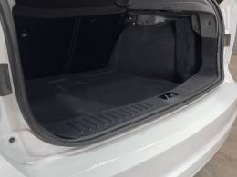 FORD - FOCUS - 2011/2012 - Branca - R$ 42.990,00
