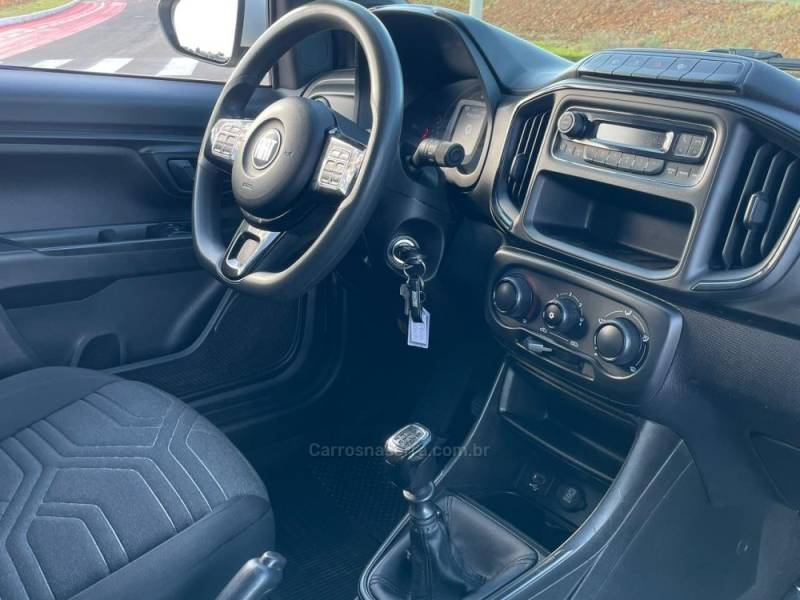 FIAT - STRADA - 2020/2021 - Branca - R$ 76.990,00