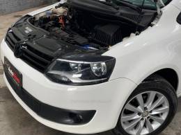 VOLKSWAGEN - FOX - 2012/2013 - Branca - R$ 32.990,00