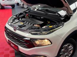FIAT - TORO - 2017/2017 - Branca - R$ 85.990,00