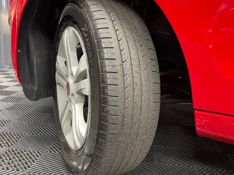 FIAT - PALIO - 2013/2013 - Vermelha - R$ 37.990,00