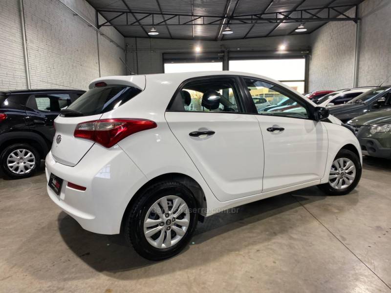 HYUNDAI - HB20 - 2017/2017 - Branca - R$ 49.990,00