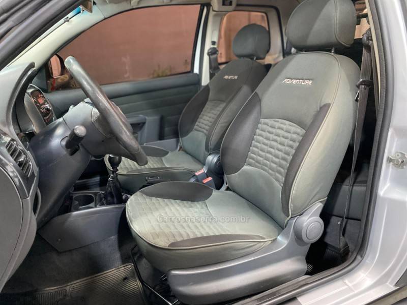 FIAT - STRADA - 2015/2015 - Prata - R$ 63.990,00