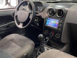 FORD - ECOSPORT - 2004/2005 - Preta - R$ 25.990,00