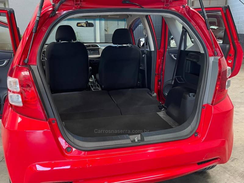 HONDA - FIT - 2012/2013 - Vermelha - R$ 55.990,00