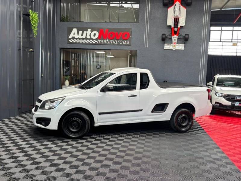 CHEVROLET - MONTANA - 2013/2013 - Branca - R$ 41.990,00