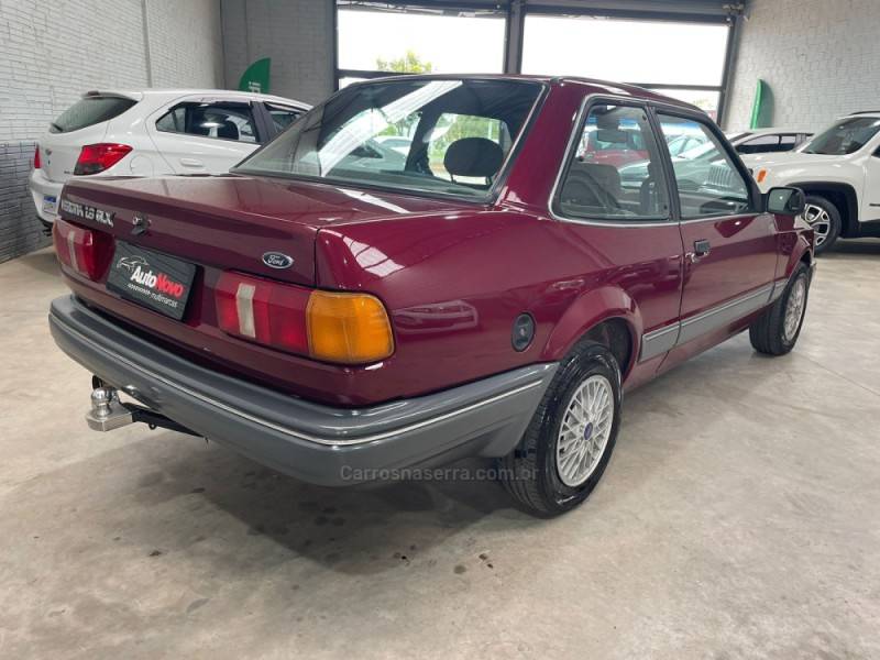 FORD - VERONA - 1990/1990 - Vermelha - R$ 14.990,00
