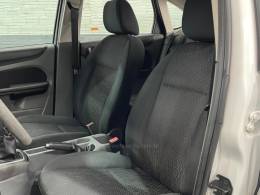 FORD - FOCUS - 2011/2012 - Branca - R$ 42.990,00