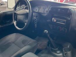 FORD - RANGER - 2009/2010 - Prata - R$ 57.990,00