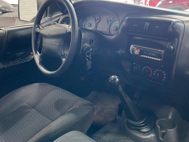 FORD - RANGER - 2009/2010 - Prata - R$ 57.990,00