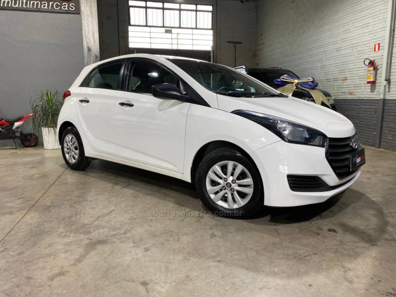 HYUNDAI - HB20 - 2017/2017 - Branca - R$ 49.990,00