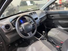 RENAULT - KWID - 2018/2018 - Preta - R$ 36.990,00