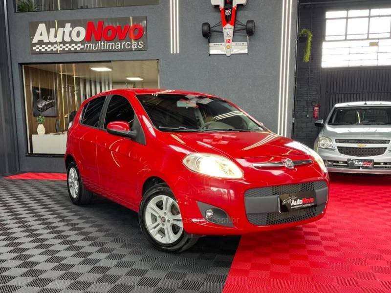 FIAT - PALIO - 2013/2013 - Vermelha - R$ 37.990,00