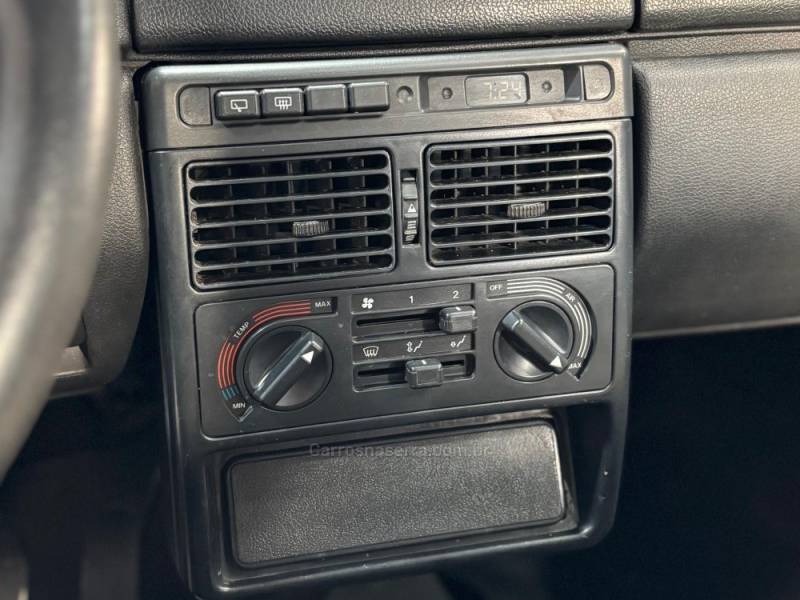 FIAT - UNO - 1995/1995 - Verde - Sob Consulta