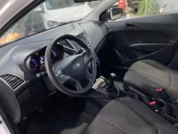 HYUNDAI - HB20 - 2017/2017 - Branca - R$ 49.990,00