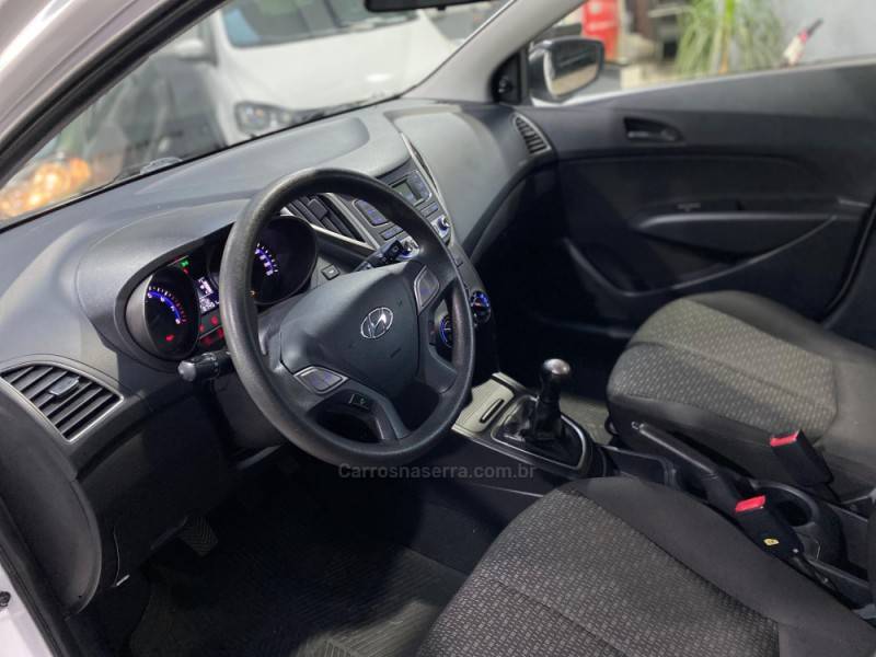 HYUNDAI - HB20 - 2017/2017 - Branca - R$ 49.990,00
