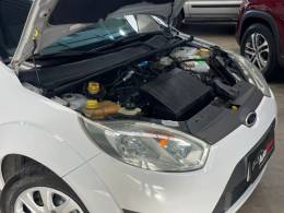FORD - FIESTA - 2013/2014 - Branca - R$ 34.990,00