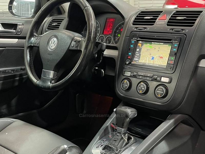 VOLKSWAGEN - JETTA - 2009/2009 - Preta - R$ 42.990,00