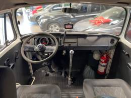 VOLKSWAGEN - KOMBI - 2011/2012 - Branca - Sob Consulta
