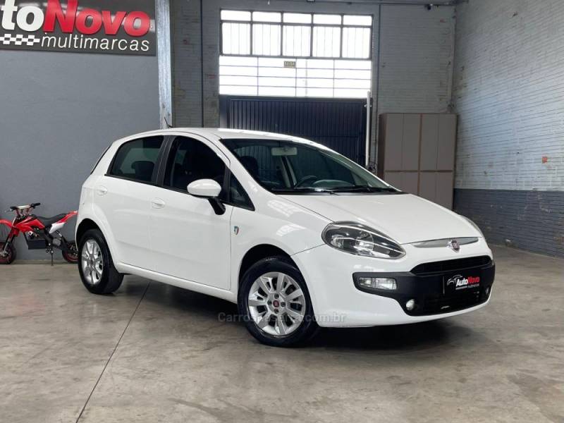 FIAT - PUNTO - 2014/2015 - Branca - R$ 45.990,00