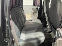 FORD - RANGER - 2004/2004 - Preta - Sob Consulta