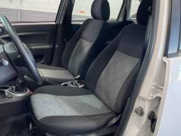 FORD - FIESTA - 2013/2014 - Branca - R$ 34.990,00