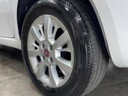 FIAT - PUNTO - 2014/2015 - Branca - R$ 45.990,00