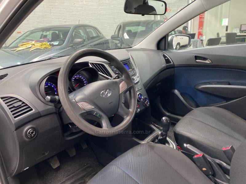 HYUNDAI - HB20 - 2013/2014 - Branca - R$ 49.990,00