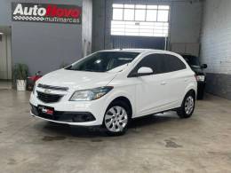 CHEVROLET - ONIX - 2014/2014 - Branca - R$ 47.990,00