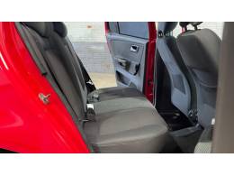VOLKSWAGEN - FOX - 2011/2011 - Vermelha - R$ 28.990,00