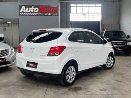 CHEVROLET - ONIX - 2014/2014 - Branca - R$ 47.990,00