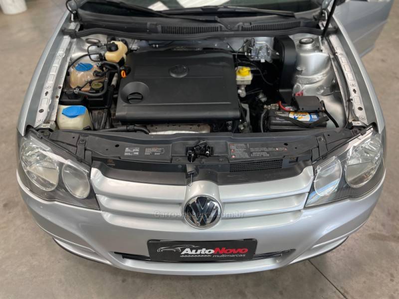 VOLKSWAGEN - GOLF - 2008/2008 - Prata - R$ 39.990,00