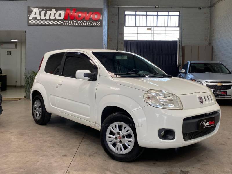 FIAT - UNO - 2012/2012 - Branca - R$ 29.990,00