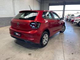 VOLKSWAGEN - POLO - 2023/2023 - Vermelha - R$ 78.990,00