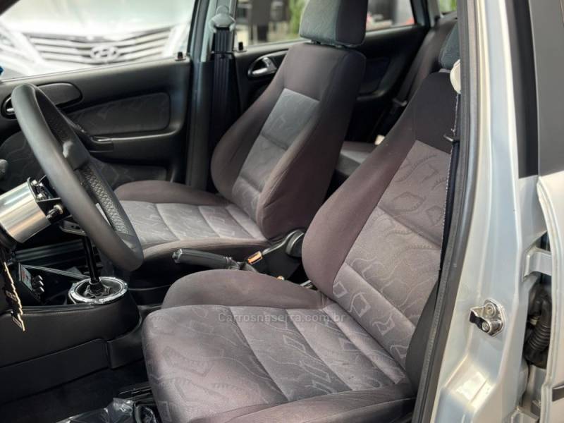 VOLKSWAGEN - PARATI - 2000/2000 - Prata - R$ 25.990,00