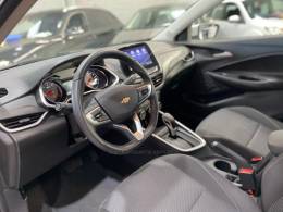 CHEVROLET - ONIX - 2023/2023 - Prata - R$ 89.990,00