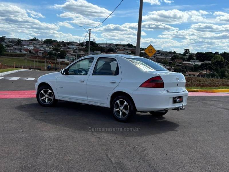 CHEVROLET - PRISMA - 2008/2008 - Branca - R$ 27.990,00