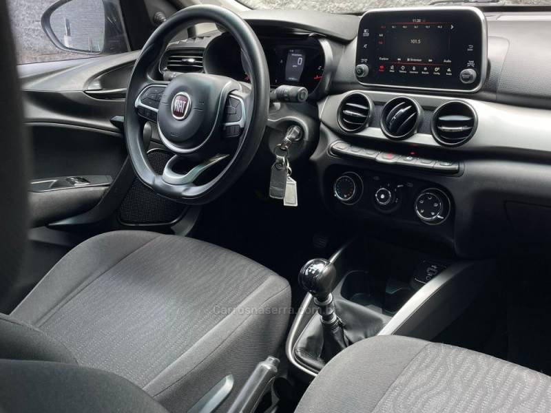 FIAT - CRONOS - 2019/2019 - Preta - R$ 63.990,00