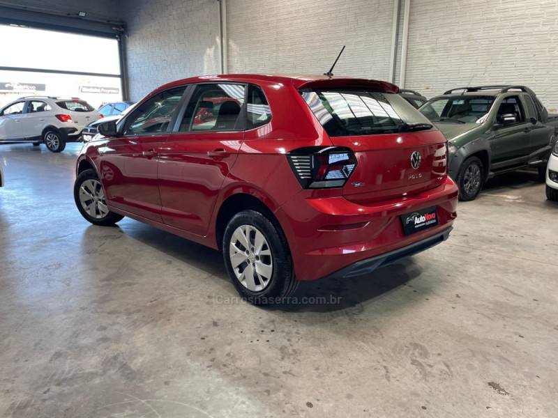 VOLKSWAGEN - POLO - 2023/2023 - Vermelha - R$ 78.990,00
