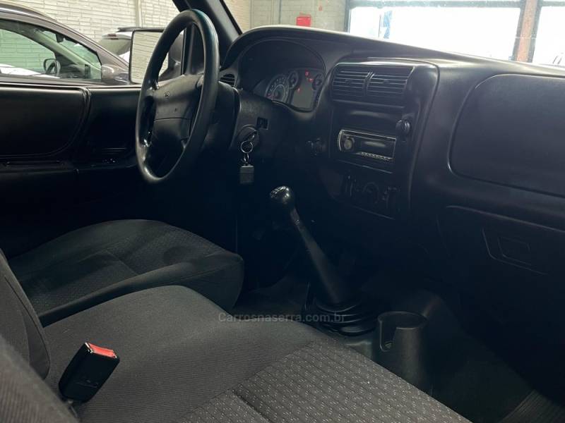 FORD - RANGER - 2009/2010 - Prata - R$ 57.990,00