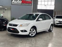 FORD - FOCUS - 2011/2012 - Branca - R$ 42.990,00