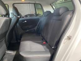 VOLKSWAGEN - FOX - 2011/2011 - Branca - R$ 38.990,00
