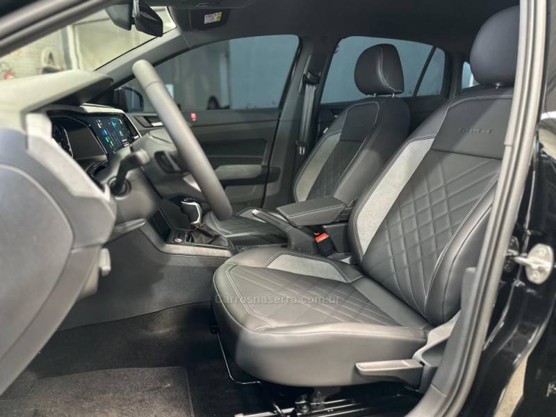 VOLKSWAGEN - VIRTUS - 2025/2026 - Preta - Sob Consulta