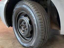 CHEVROLET - CELTA - 2004/2005 - Prata - R$ 19.990,00